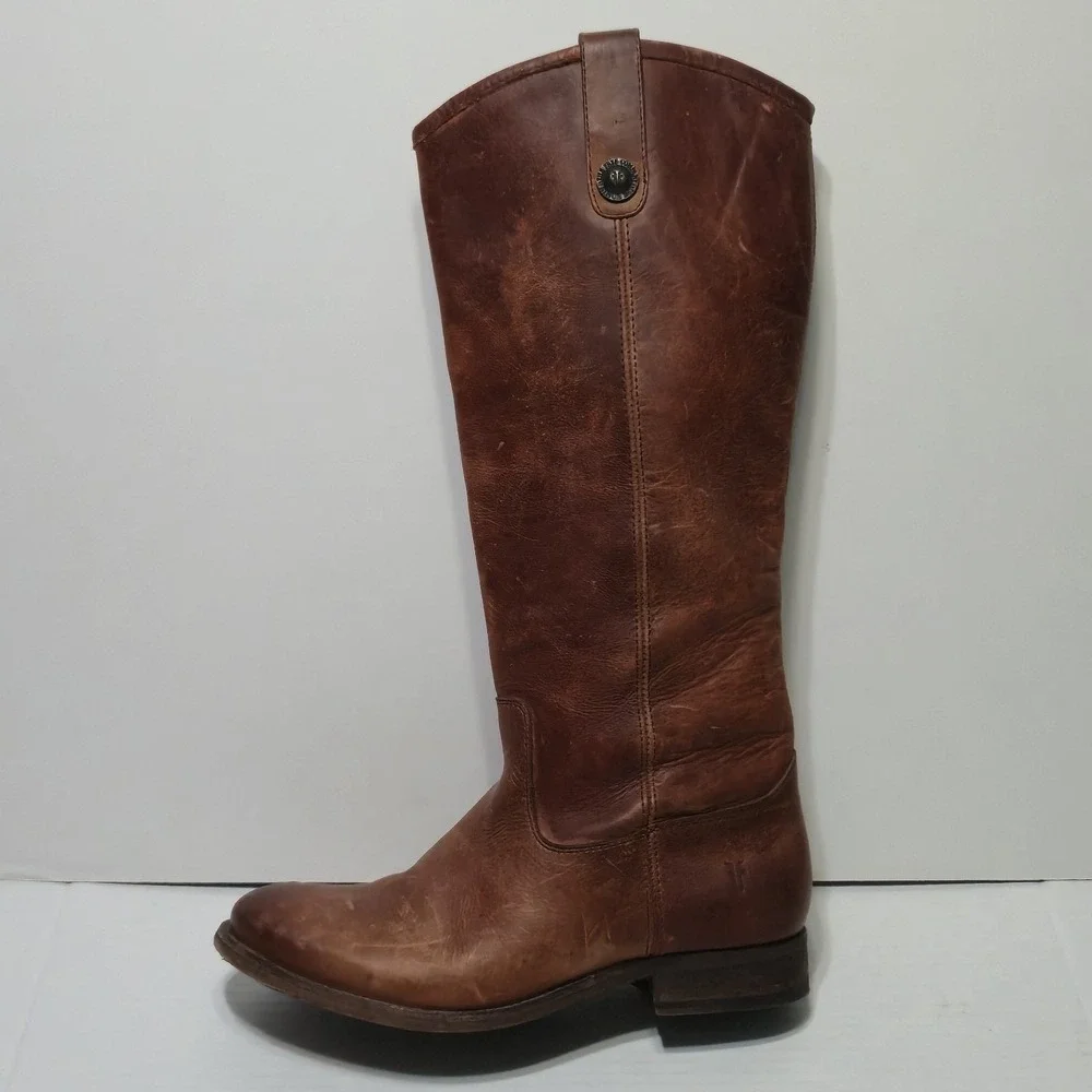 Frye has lot